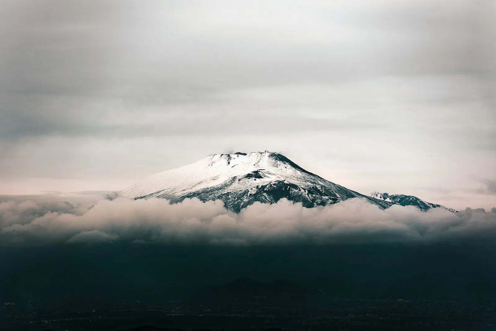 Photo by Piermanuele Sberni / Unsplash I was driving on a road when I see this spectacular view. So, with my camera with me I decided to capture the moment.